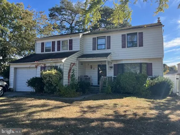 1 Doe Dr, Blackwood, NJ 08012