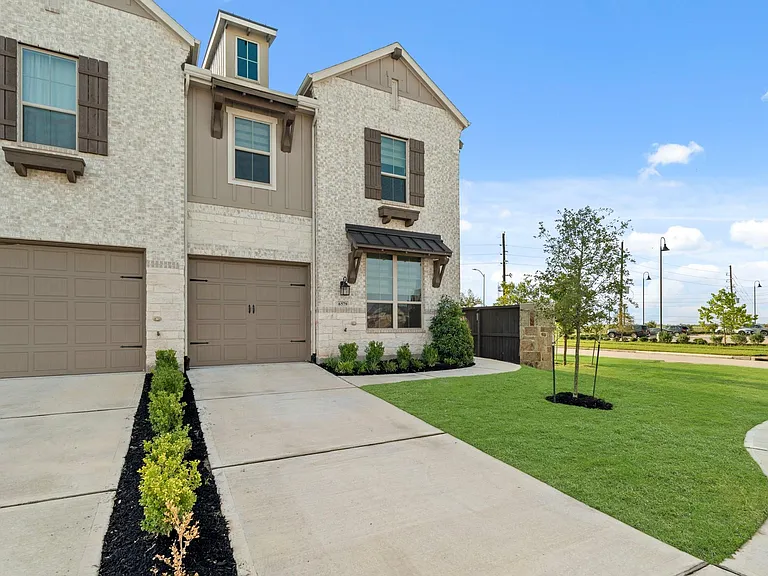 6579 Scarlet Pond Ln — Photo 4