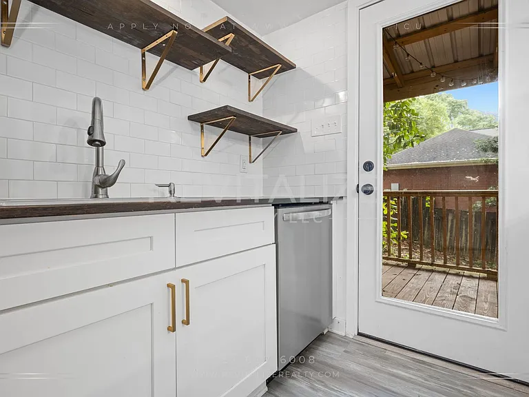 2739 Knollwood Dr — Photo 8