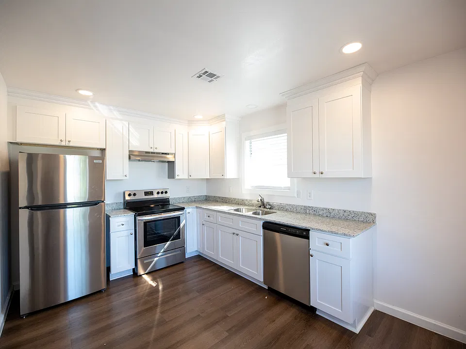 7917-NELSON-ROAD-Kitchen