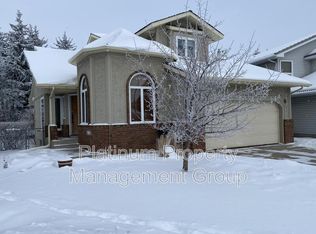 191 Hampshire Close NW, Calgary, AB T3A 4Y1