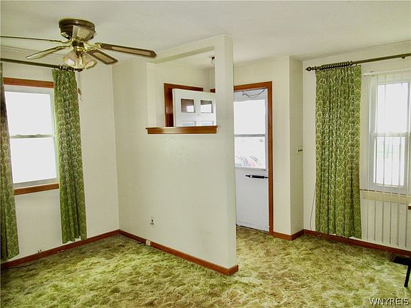 5th image of 718 Harrison Ave