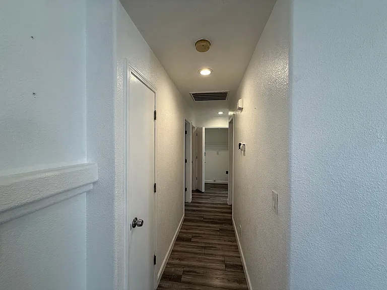 1501 Shiprock Ct — Photo 15