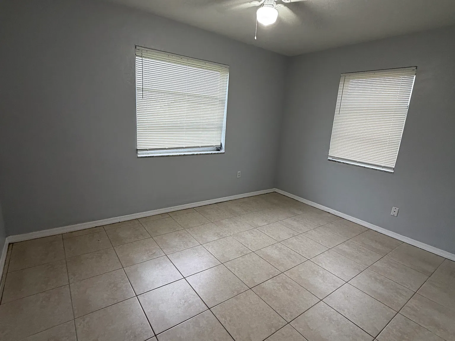 3 bed, 1265 sqft, $1,600 — Photo 1