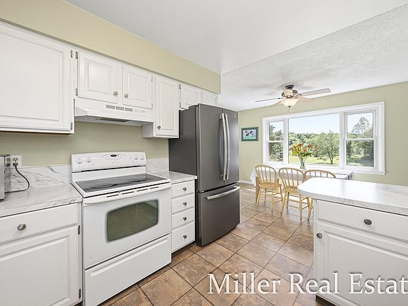 5th image of 4600 Butler Rd