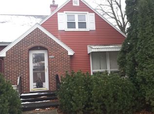 615 Cerro Gordo St, Ackley, IA 50601