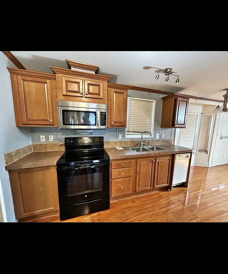 1 bed, 500 sqft, $1,200 — Photo 4