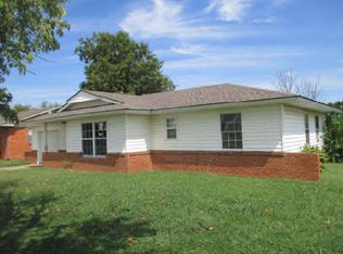 1102 Westlawn Ave, Prague, OK 74864