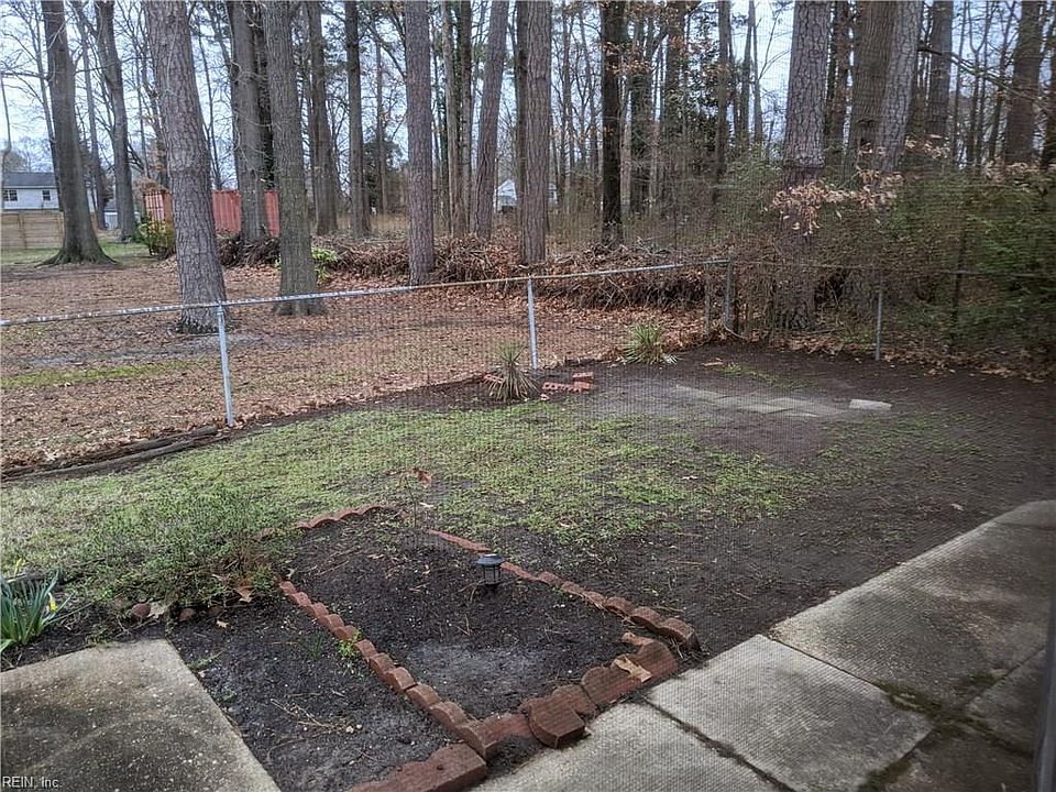 2nd image of 1407 Brackin Ct