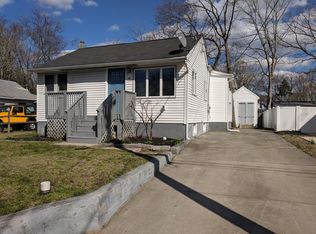 18 Smith Ter, Clementon, NJ 08021