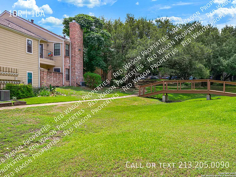11610 Vance Jackson Rd #ROAD413 — Photo 1