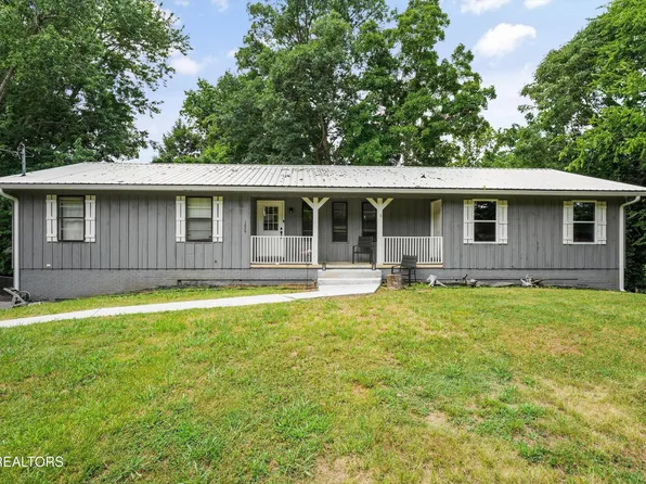 1659 Middlesettlements Rd, Maryville, TN 37801