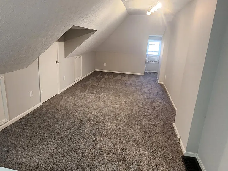 1253 Eastwood Ave — Photo 3