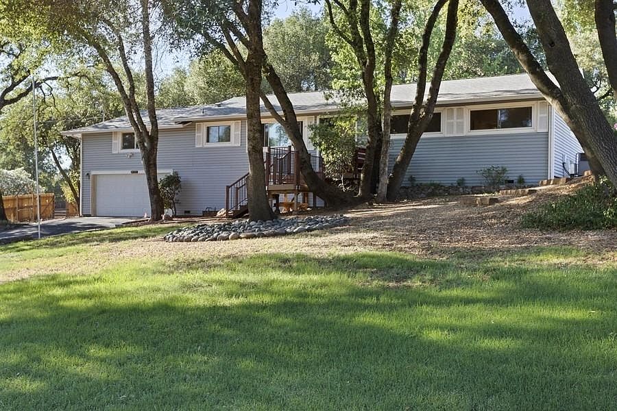 1st image of 9757 Heidi Way