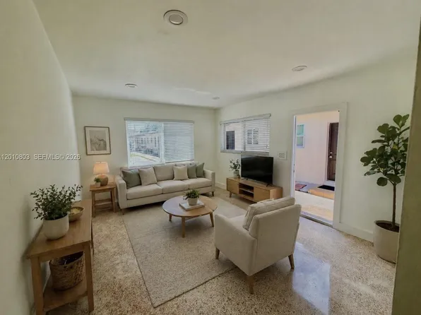 4710 NW 6th St APT 1, Miami, FL 33126