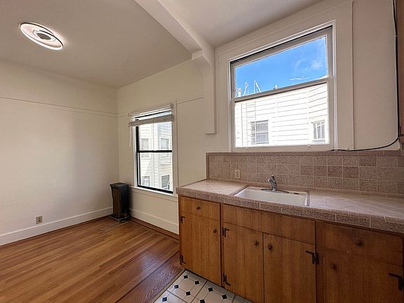 5th image of 3421-3425 23rd St #28