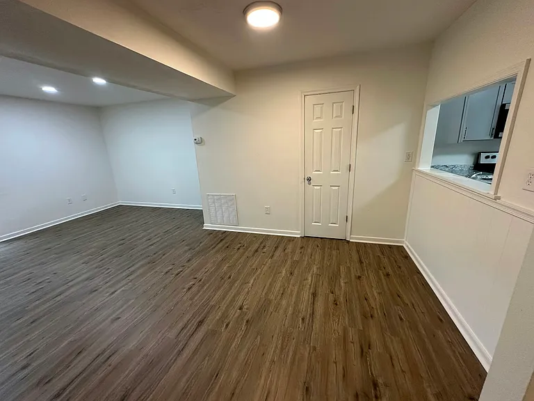 430 Hickorywood Cir — Photo 8