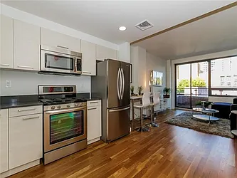 Sold by Avenue Sotheby's International Realty