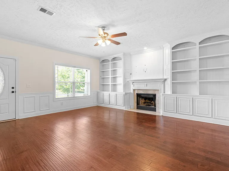 3339 Cotham Ln — Photo 8