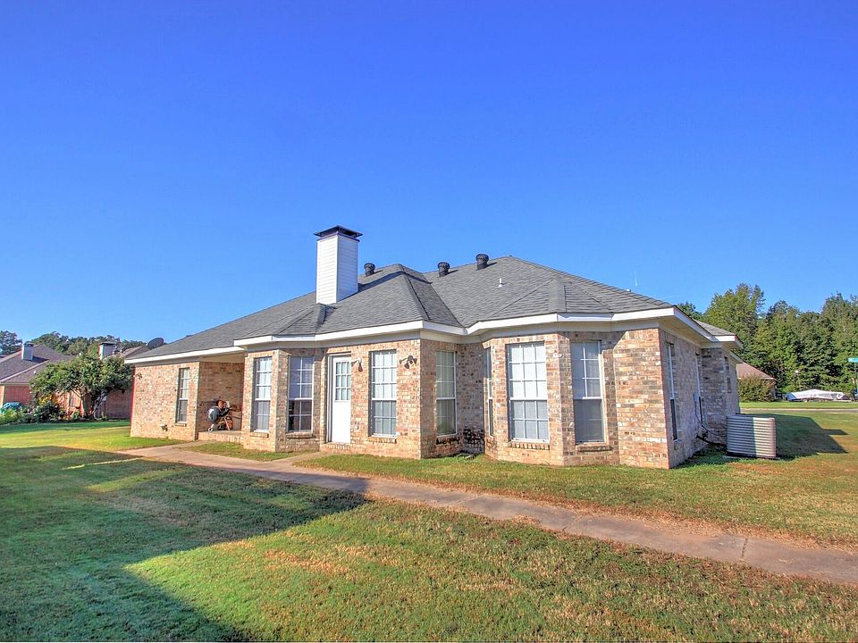 1st image of 600 Lynx Ln