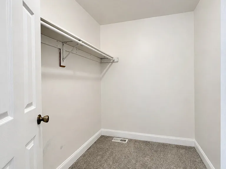 11 Wosniak Ct — Photo 10