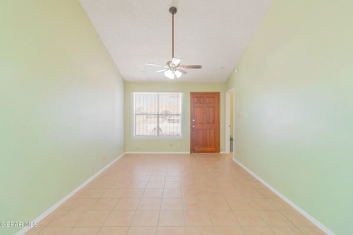 Building Photo - 12056 Bellows Ct
