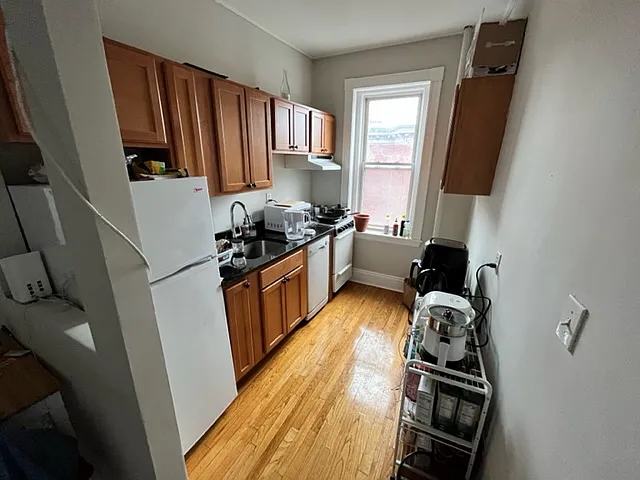 1185 Commonwealth Ave #14 — Photo 8
