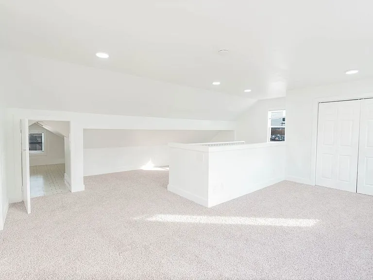 2303 Main St — Photo 18