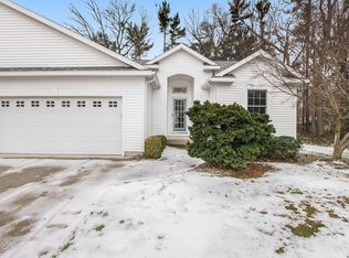 133 Stone Gate Ct, Spring Lake, MI 49456