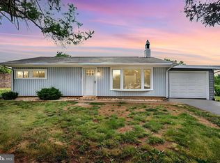 1551 Devers Rd, York, PA 17404