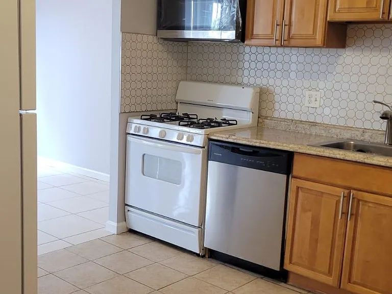 1836 Metzerott Rd #624 — Photo 16
