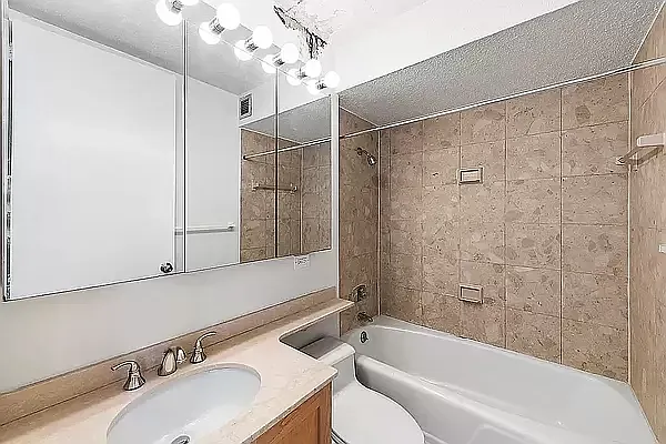 Rented by Metropolitan Property Group | media 9