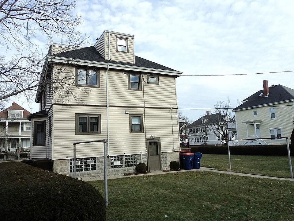 262 Wood St, New Bedford, MA 02745 Zillow