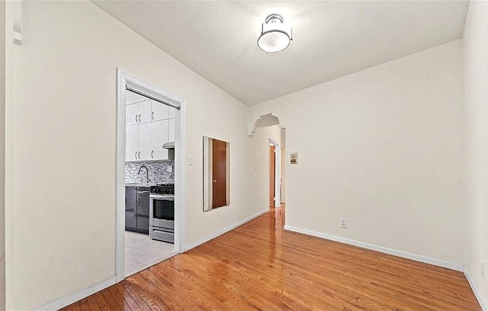 1st image of 2020 Kings Hwy APT 2E