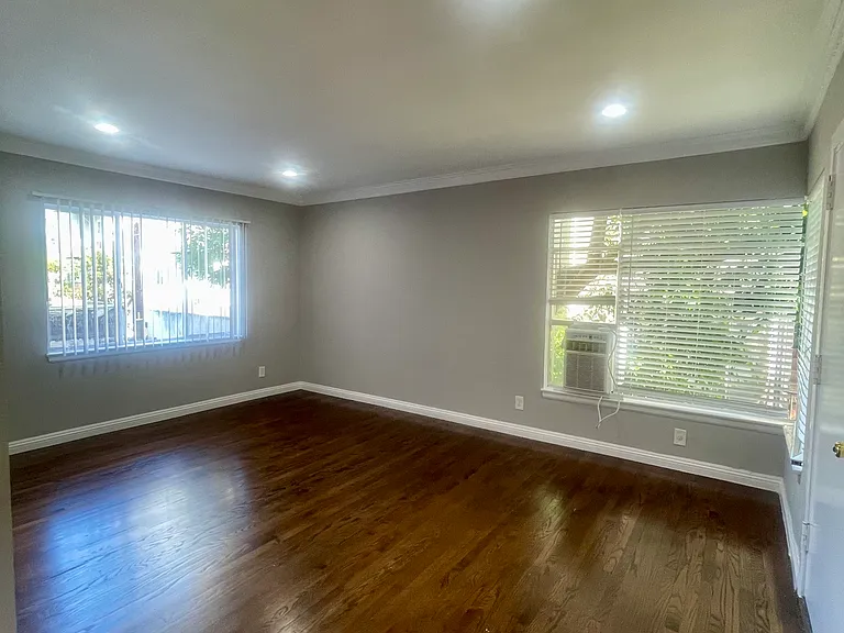 1728 N Gramercy Pl #2-1728-1/2 — Photo 10