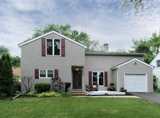 132 S Ash St, Palatine, IL