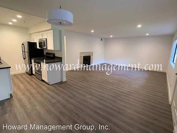 4th image of 8815 Cynthia St APT 104