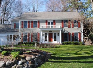 2002 Ramble Ln, Midland, MI 48640
