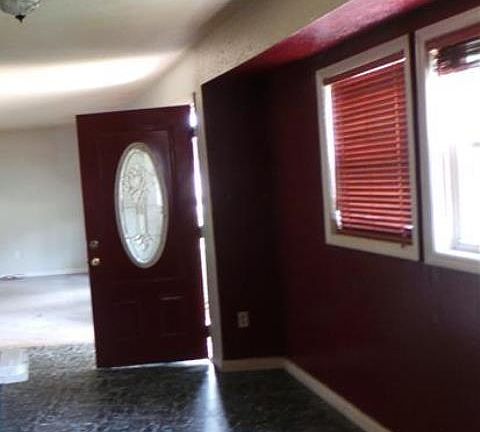 5th image of 51 Briarhaven Dr