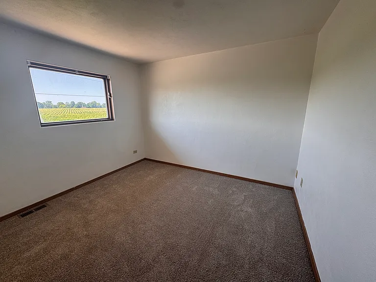 2nd floor - 2nd bedroom