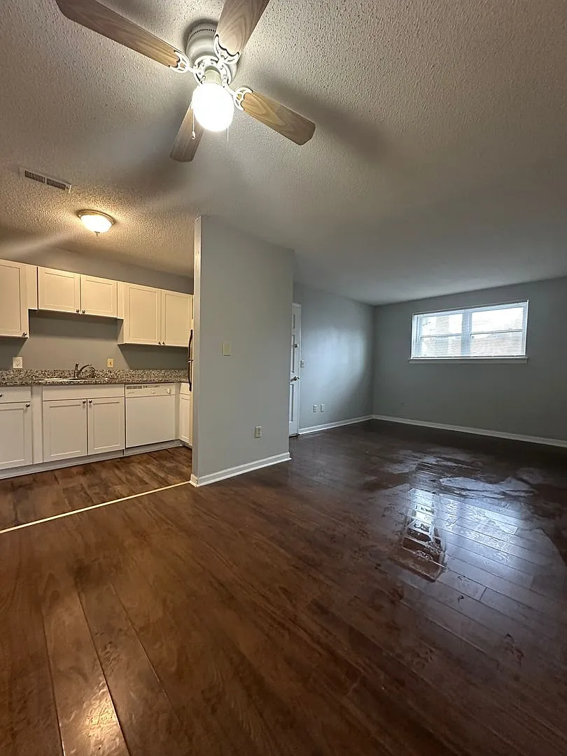 603 Ashland Terrace — Photo 3