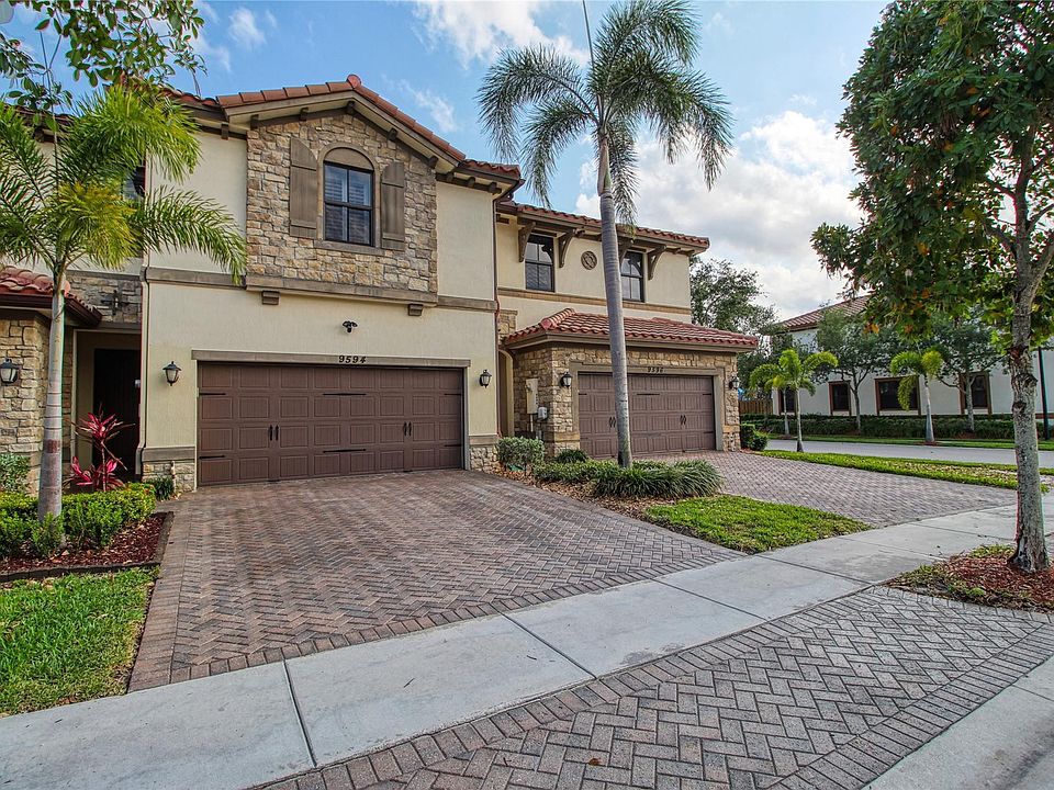 1st image of 9594 Town Parc Circle #9594