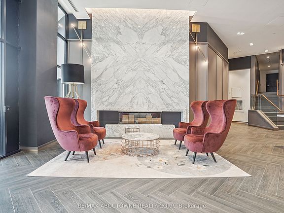 5th image of 405 Dundas St W #707