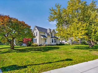302 W Main St, Brooklyn, WI 53521