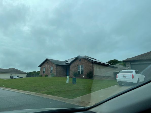 10 Birchwood Dr