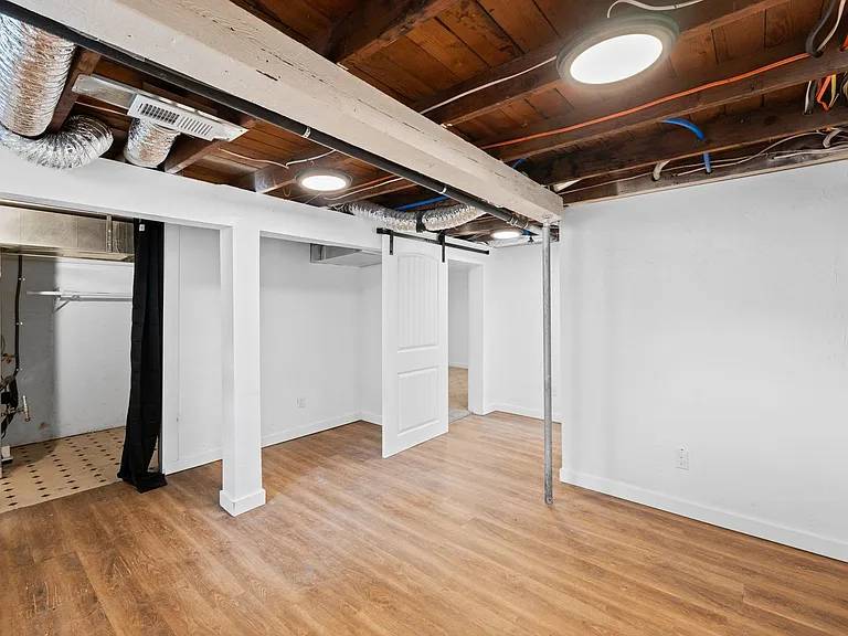 8004 E Broadway Ave — Photo 20