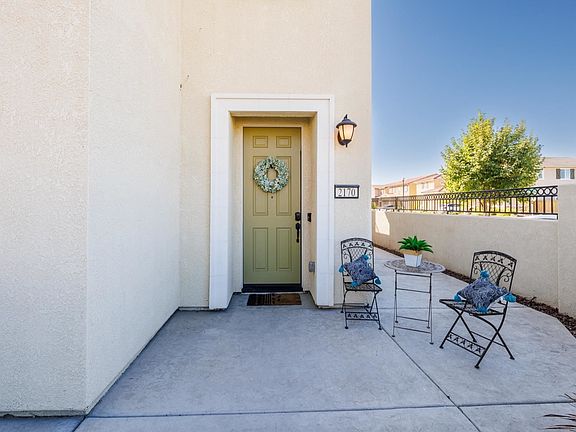 5th image of 2170 Village Green Dr