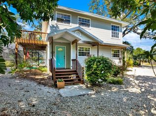 201 Georgia Ave, Crystal Beach, FL 34681