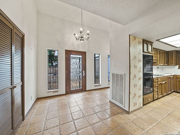 4th image of 11625 Open Meadow
