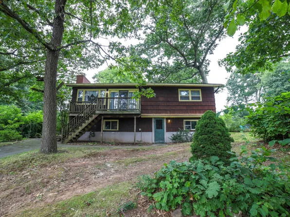 426 Laurel Street, East Haven, CT 06512